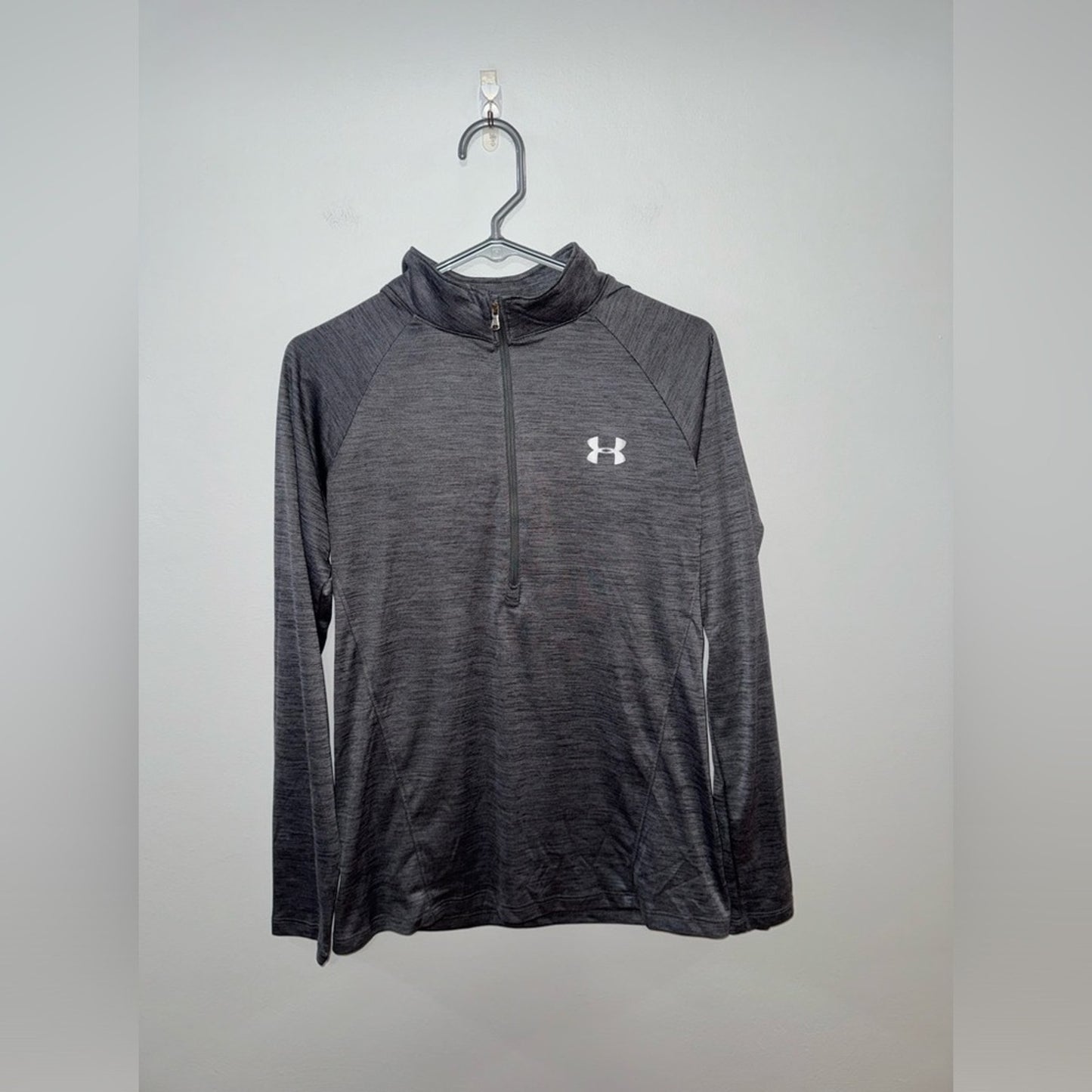 Pre-Owned MD Under Armour Grey Quarter Zip Long Sleeve Top