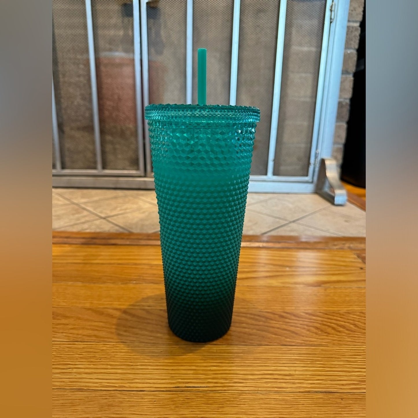 Pre-Owned Starbucks 2022 Waxberry Mint Green Ombré Tumbler