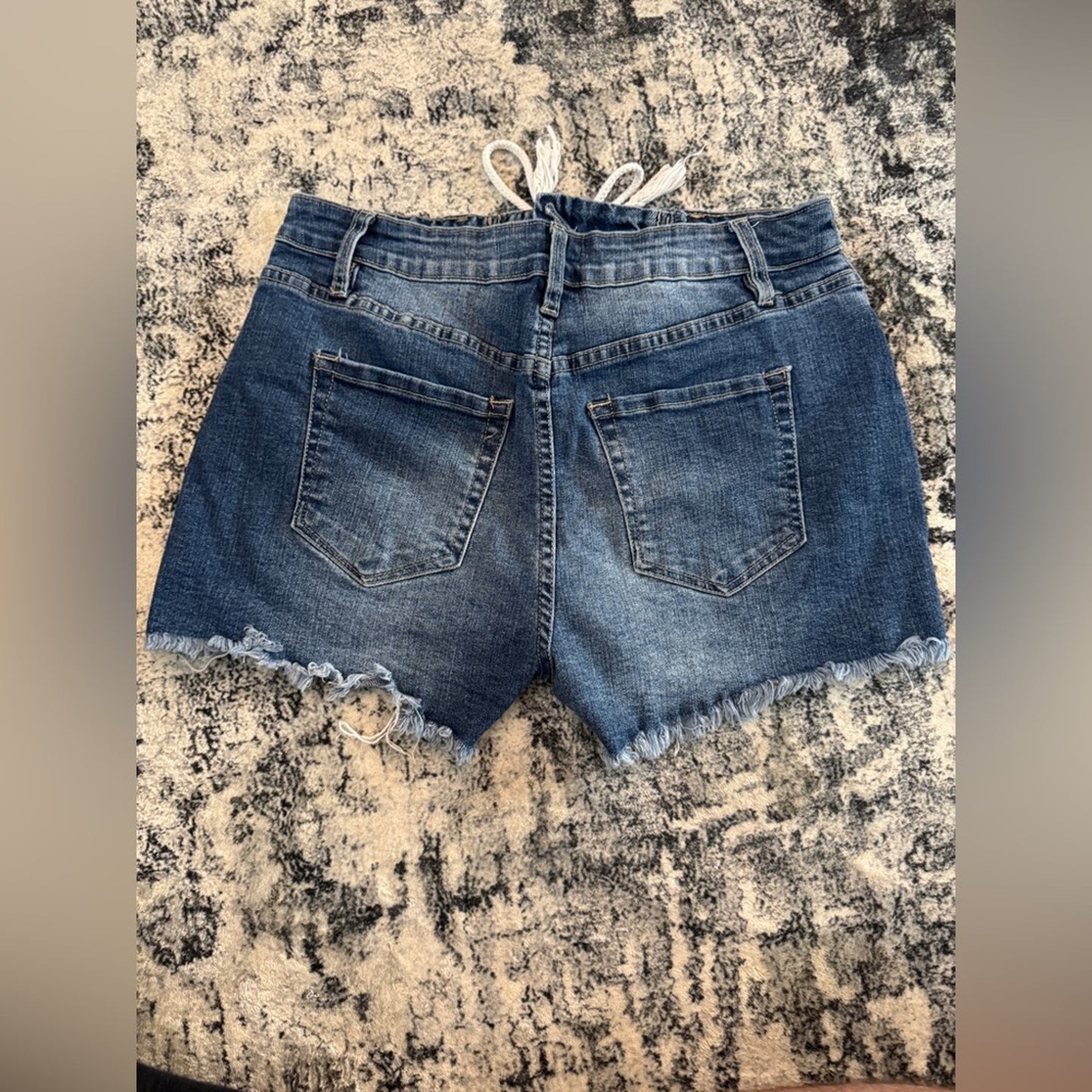 Pre-Owned Size 9 Fashion Nova Blue Distressed Tie Up Jean Shorts