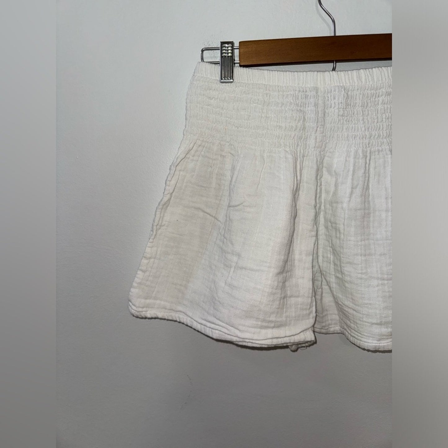 Pre-Owned SM Lotus and Luna White Cotton Shorts