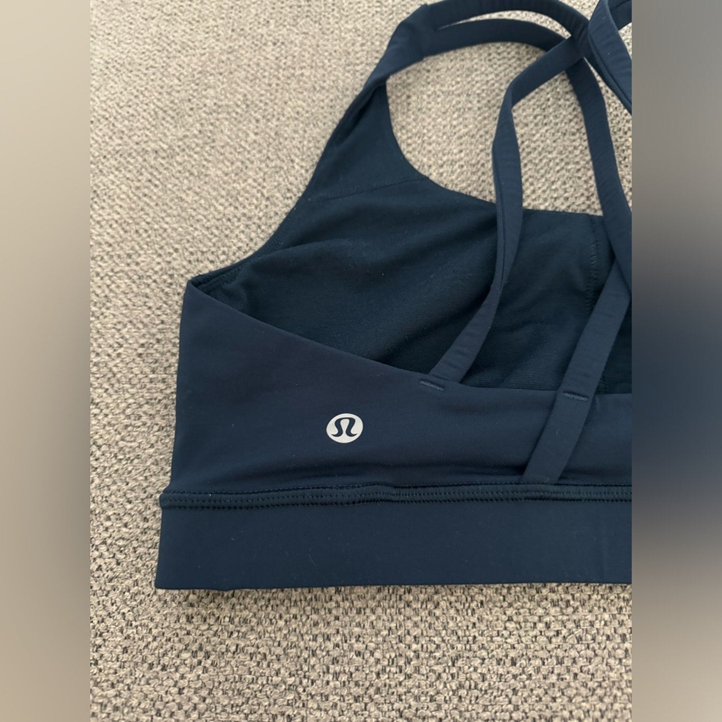 Pre-Owned Size 8 Lululemon Energy Sports Bra in Navy