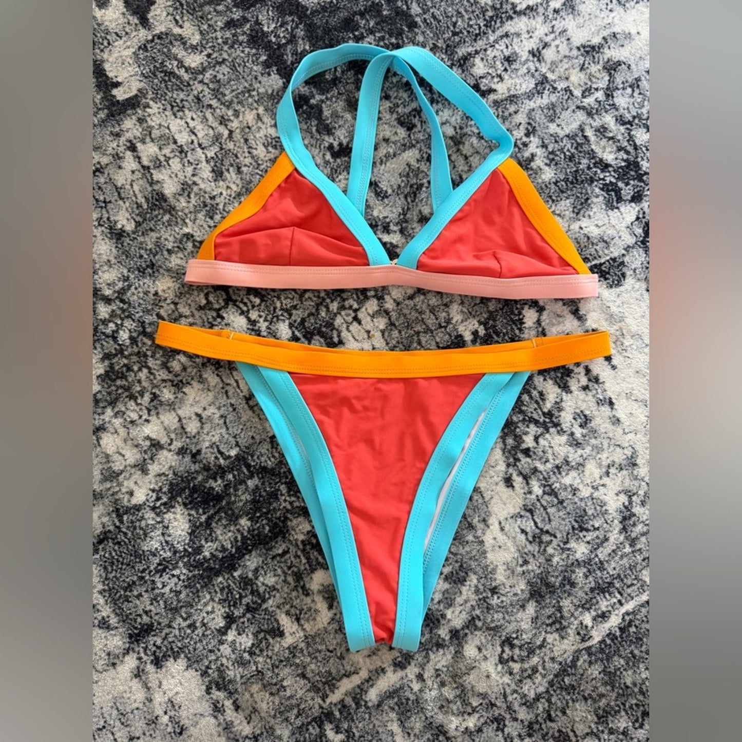 Pre-Owned LG SHEIN Color Block Bikini Top and Bottom Set