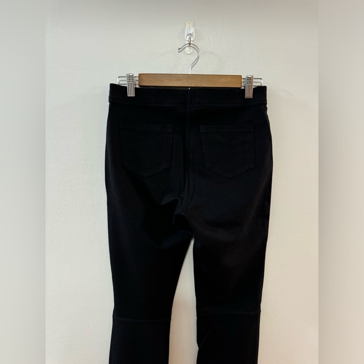 Pre-Owned MD Max Studio Black Pants