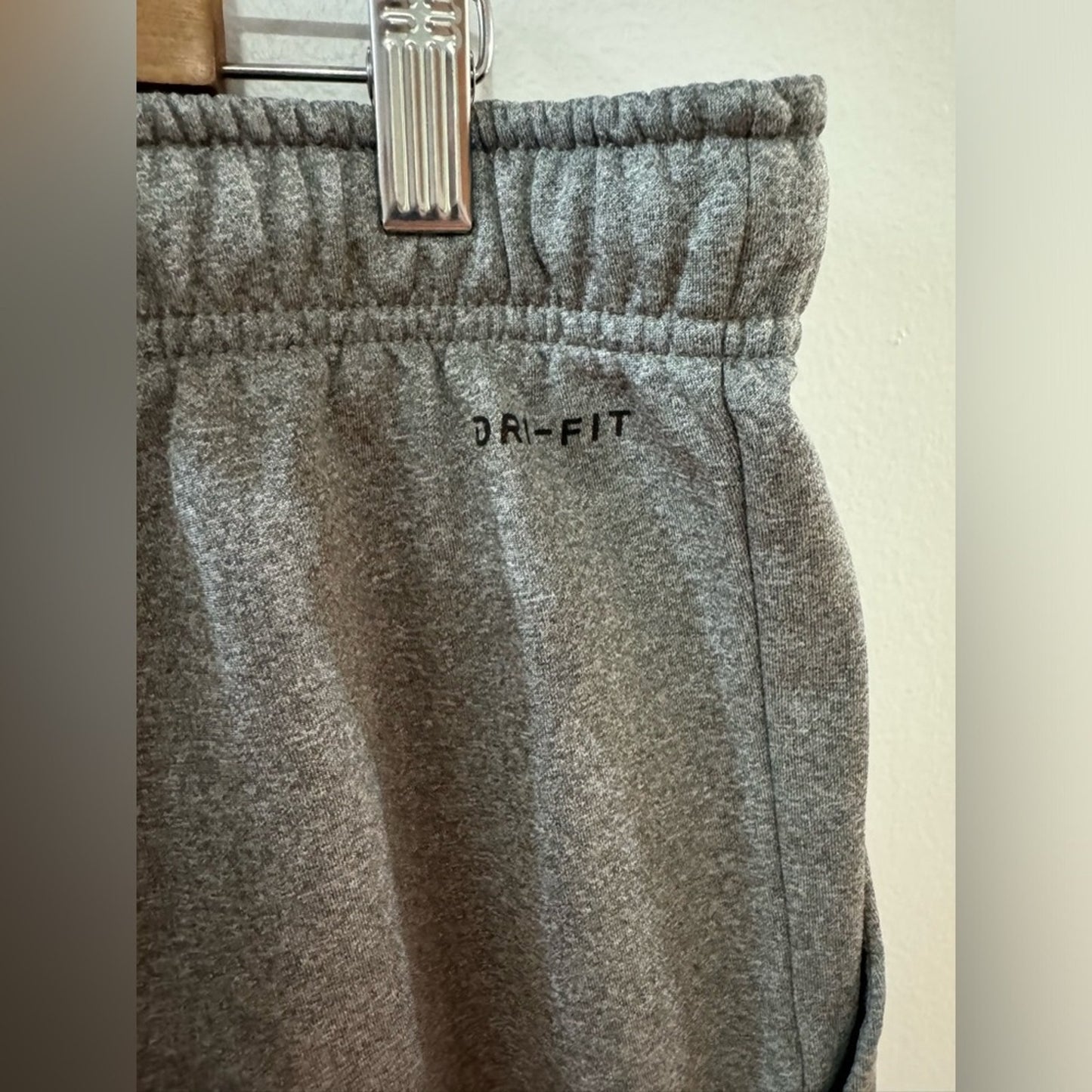 Pre-Owned XXL Nike Dri-Fit Grey Athletic Pants