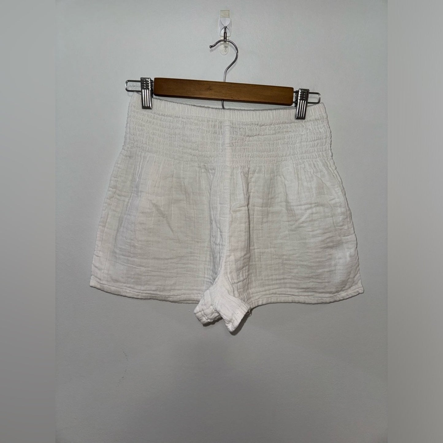 Pre-Owned SM Lotus and Luna White Cotton Shorts