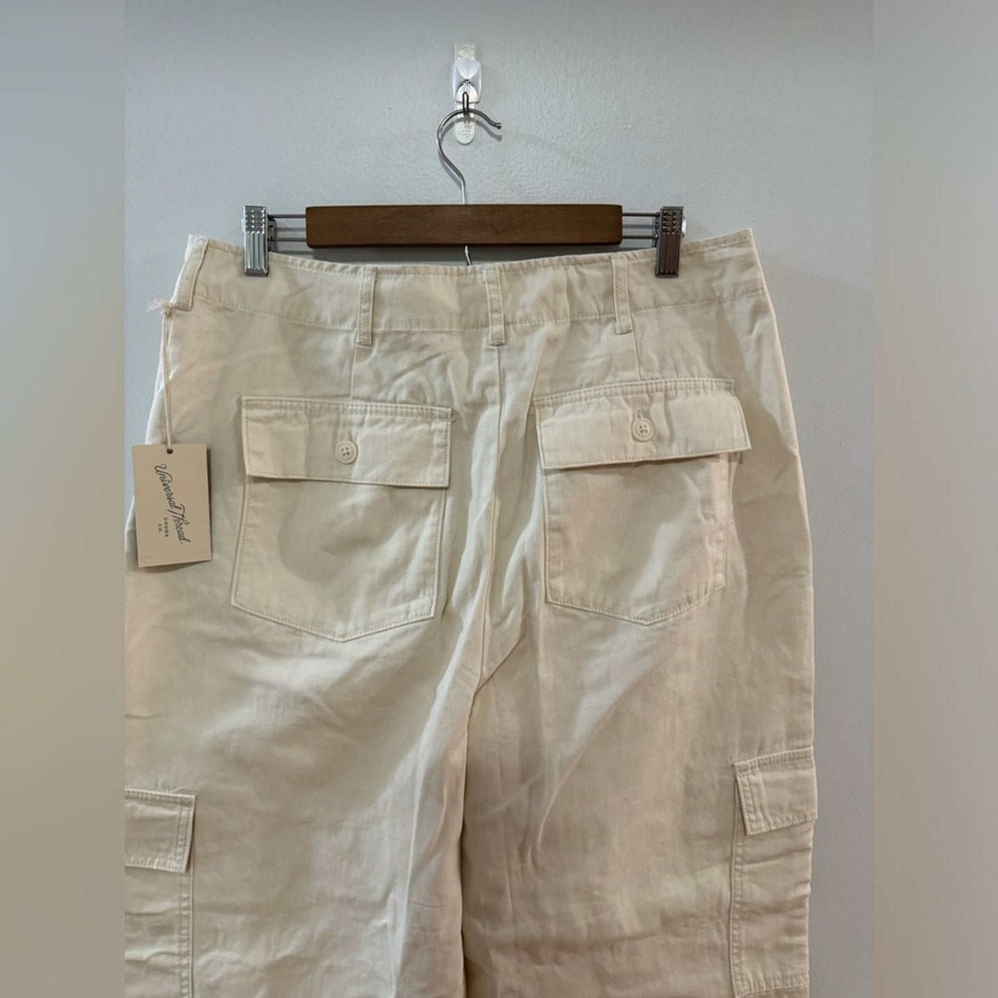 NWT Size 12 Universal Thread White Sand Cargo Pants