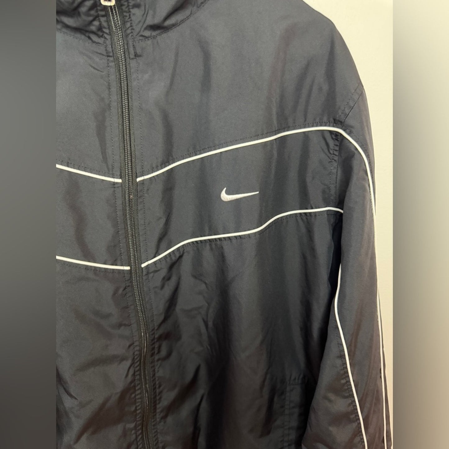 LG Nike The Athletic Dept Vintage Black and White Zip Up Windbreaker Jacket