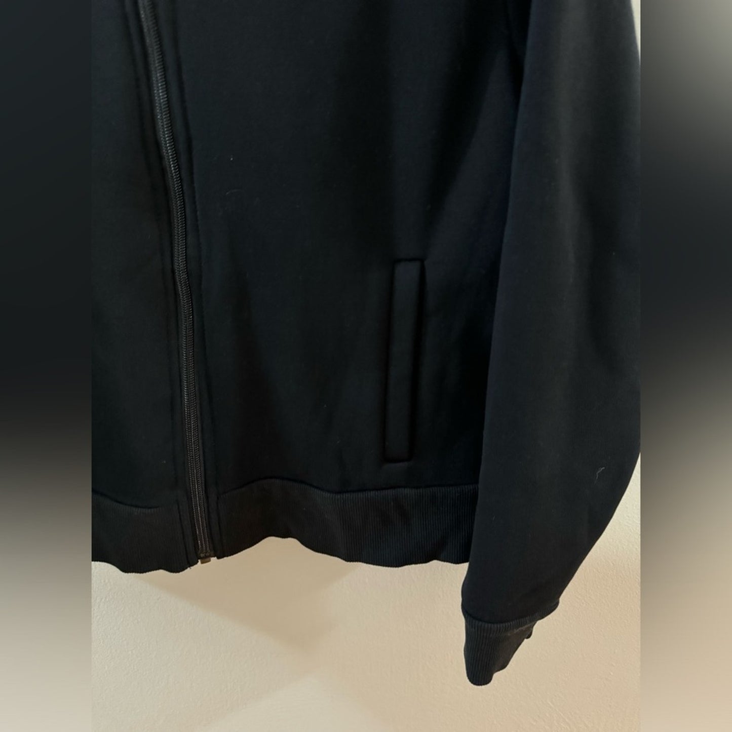 Pre-Owned MD Juicy Couture Black Cropped Hoodie