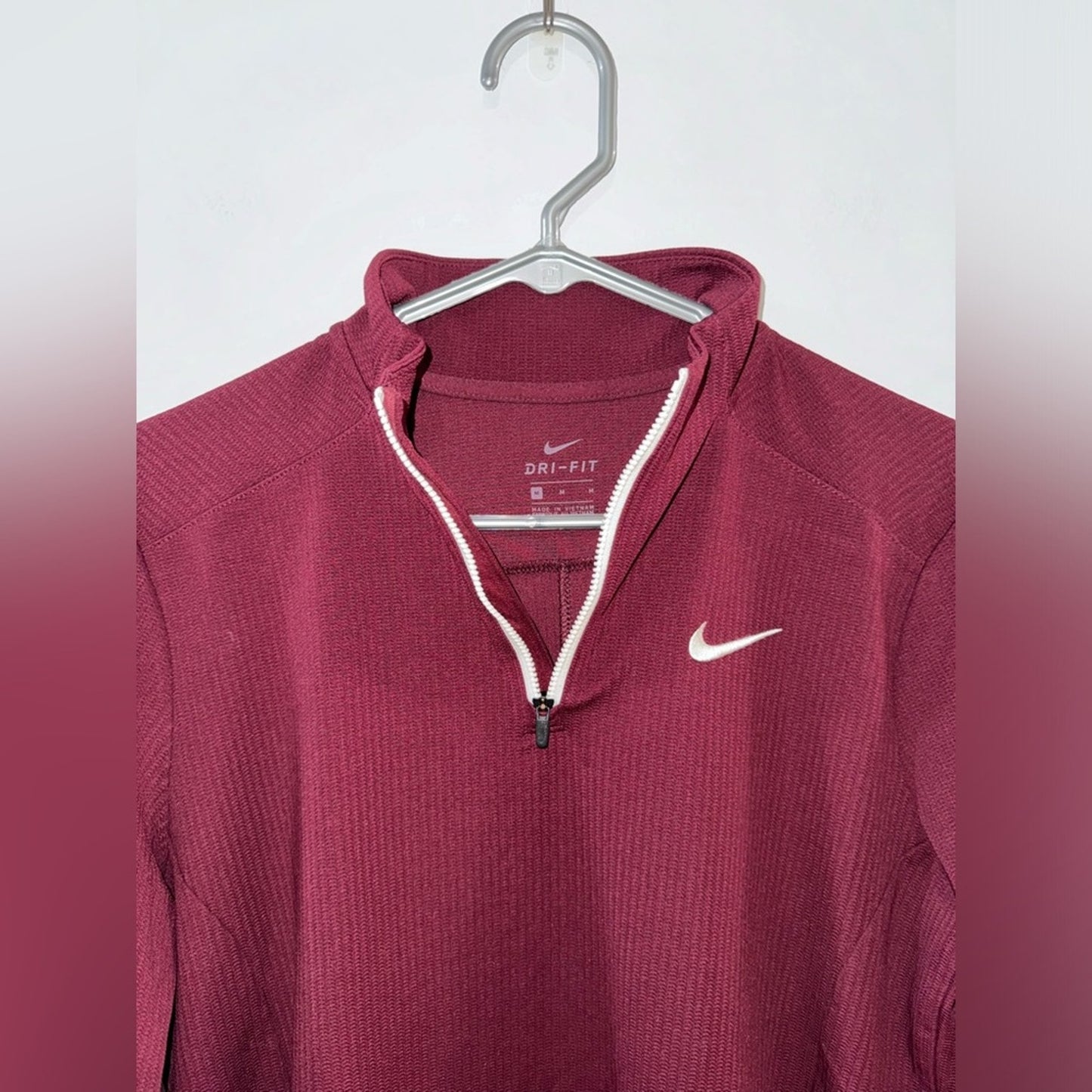 Pre-Owned MD Nike Dri-Fit Red Quarter Zip Long Sleeve Jacket