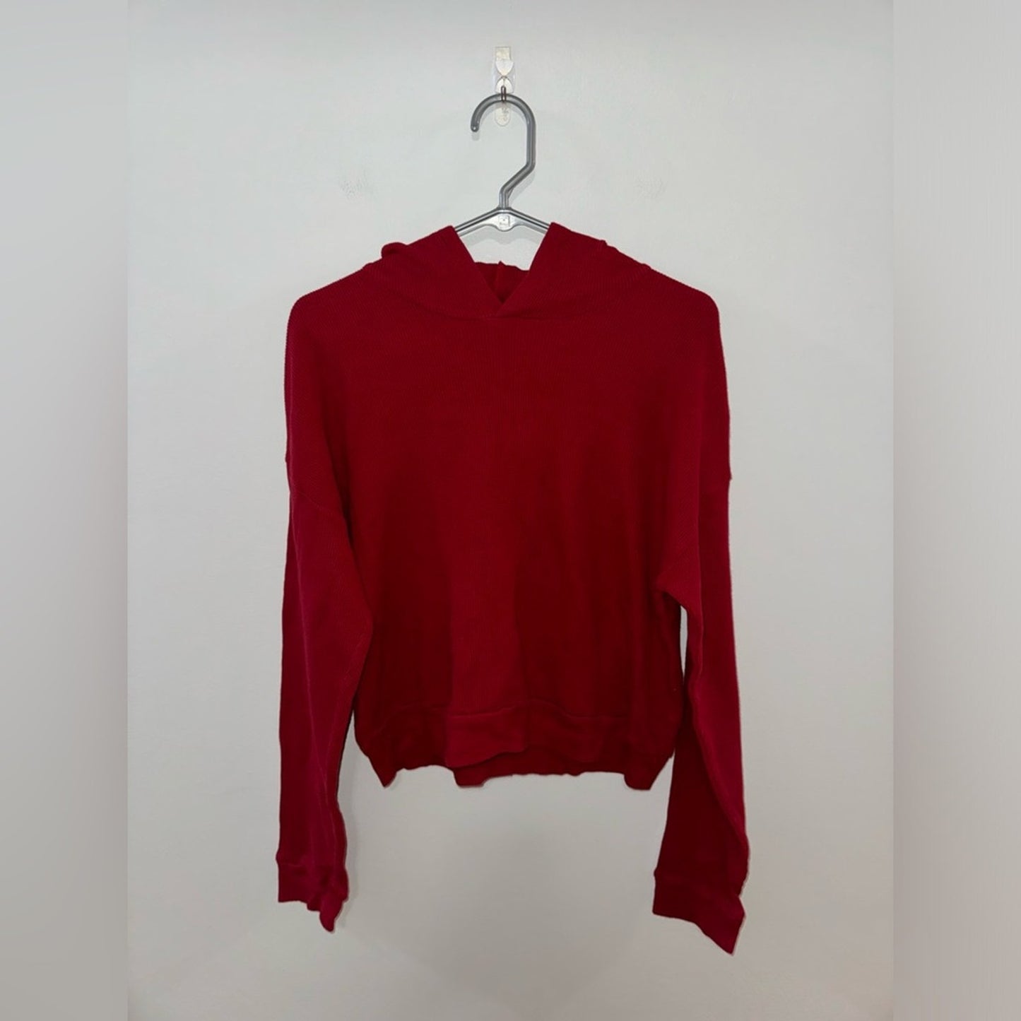 Pre- Owned MD Forever 21 Red Waffle Knit Cropped Hooded Long Sleeve Shirt