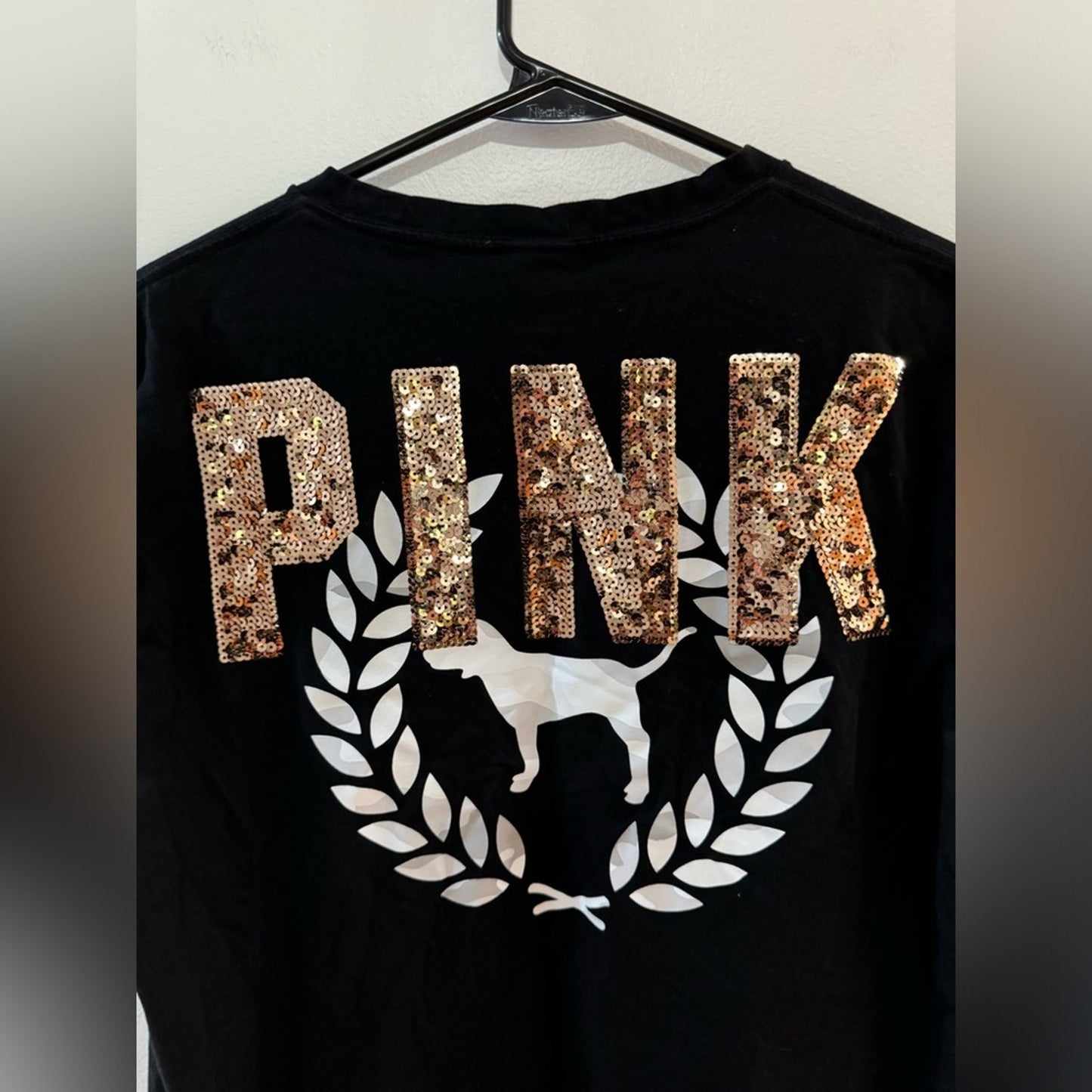 Pre-Owned MD PINK Black Sequin Pocket T-Shirt