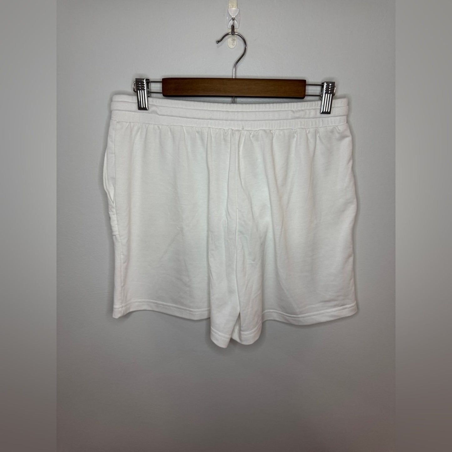 Pre-Owned MD Jane and Delancey White Shorts