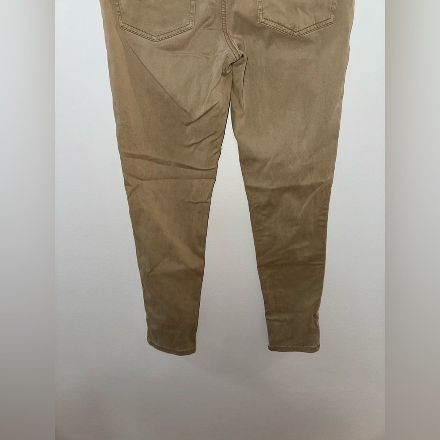 Pre-Owned Size 12 American Eagle Tan Jeggings