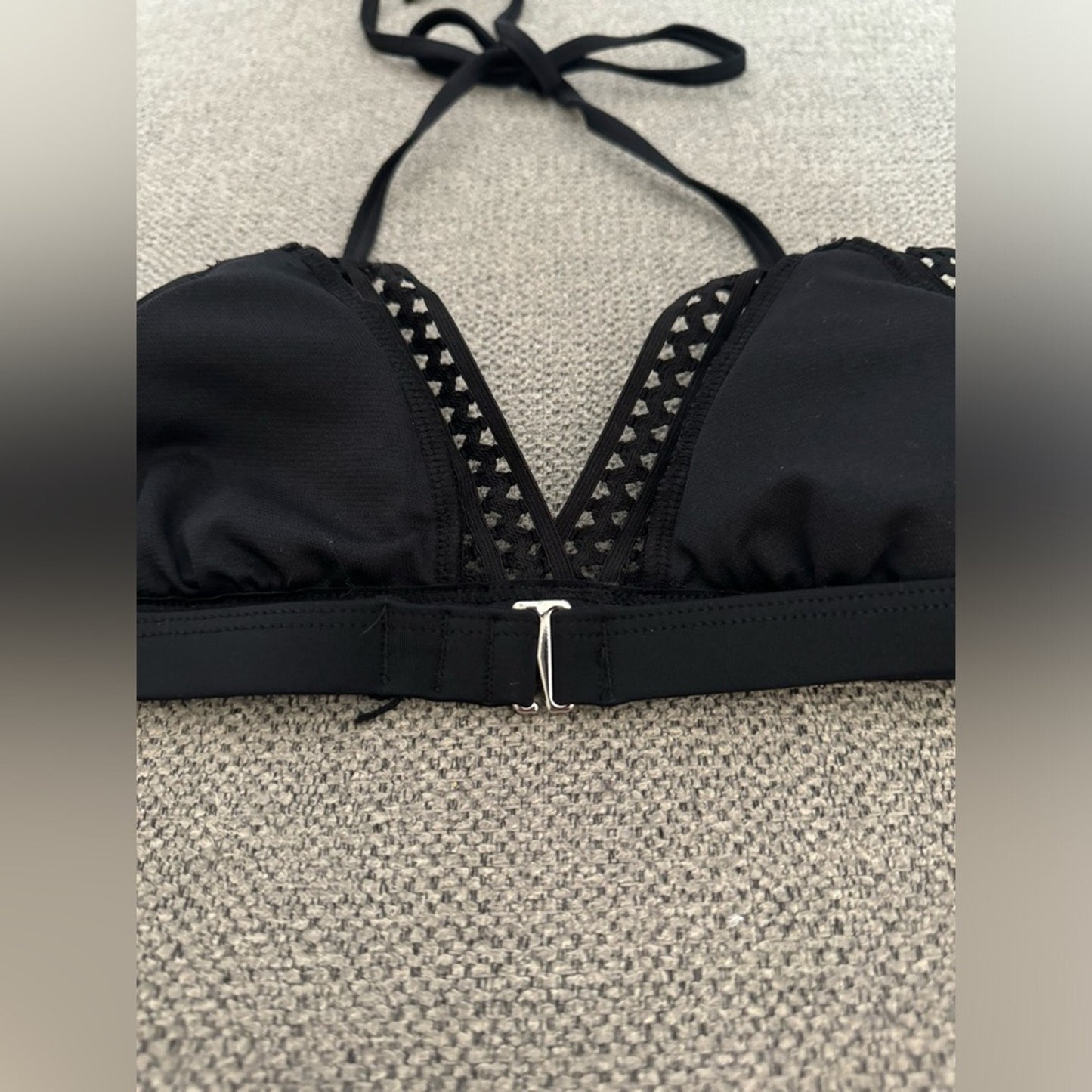 NWT Cupshe Black Border Bikini Top