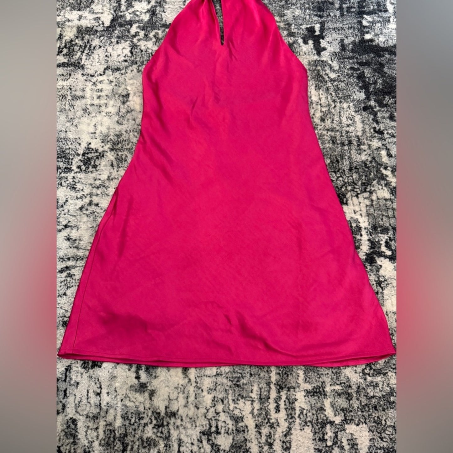 Pre-Owned Size 6 O.P.T. pink Stain Halter Dress