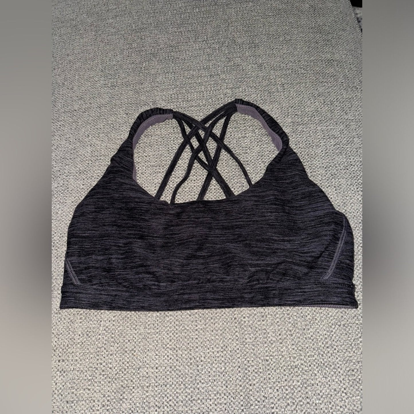 Pre-Owned MD Victoria’s Secret Dark Heather Grey Cross Back Sports Bra