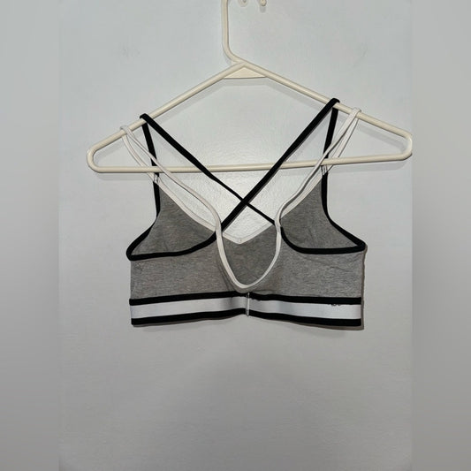 Pre-Owned MD Calvin Klein Grey, Black and White Cross Back Sports Bra
