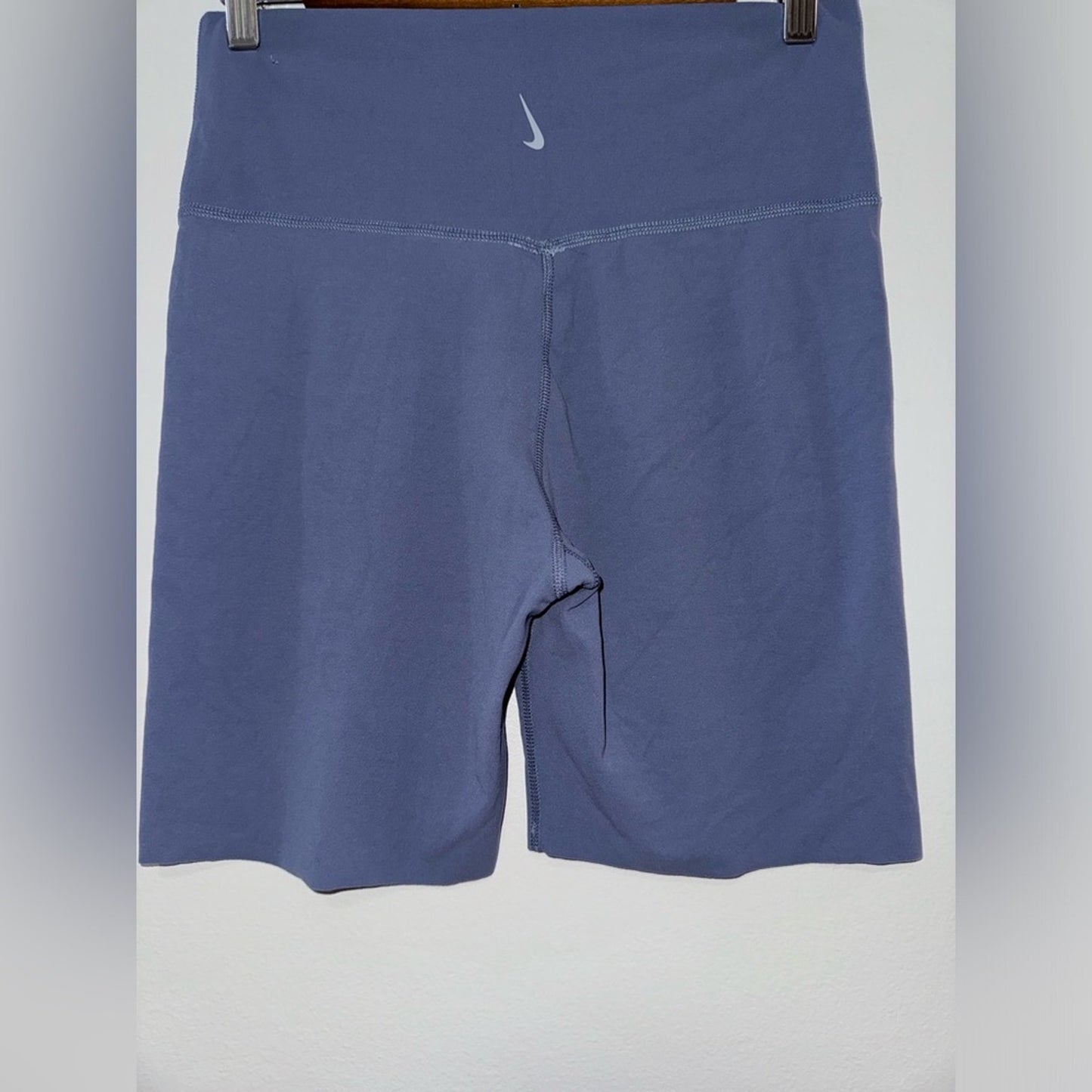 Pre-Owned LG Nike Yoga Dri-Fit Blue Biker Shorts