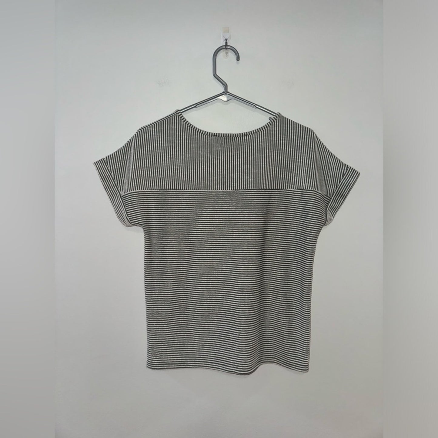 Pre-Owned MD Ella and Grey Striped Short Sleeve Top