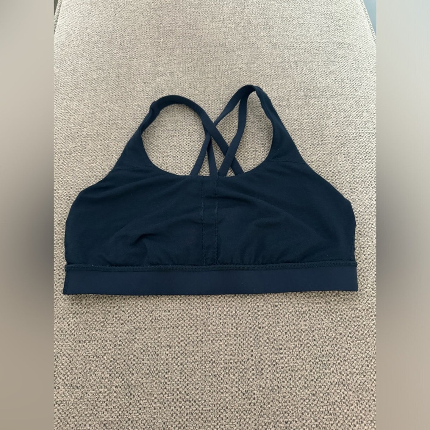 Pre-Owned Size 8 Lululemon Energy Sports Bra in Navy