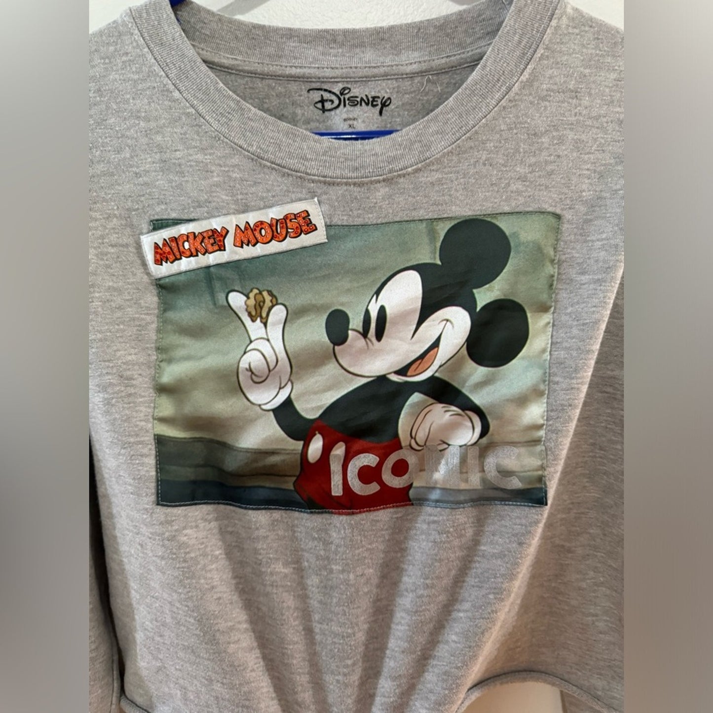 Pre-Owned XL Disney Mickey Mouse Heather Grey Cropped Sweatshirt