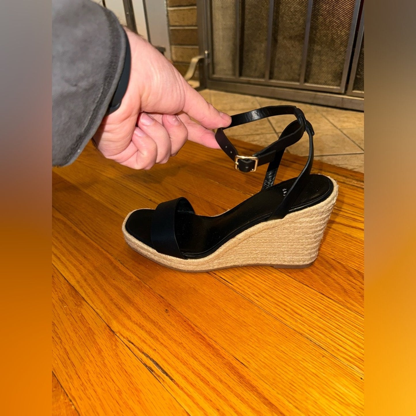 Pre-Owned Size 8.5W A New Day Black/Tan Wedges