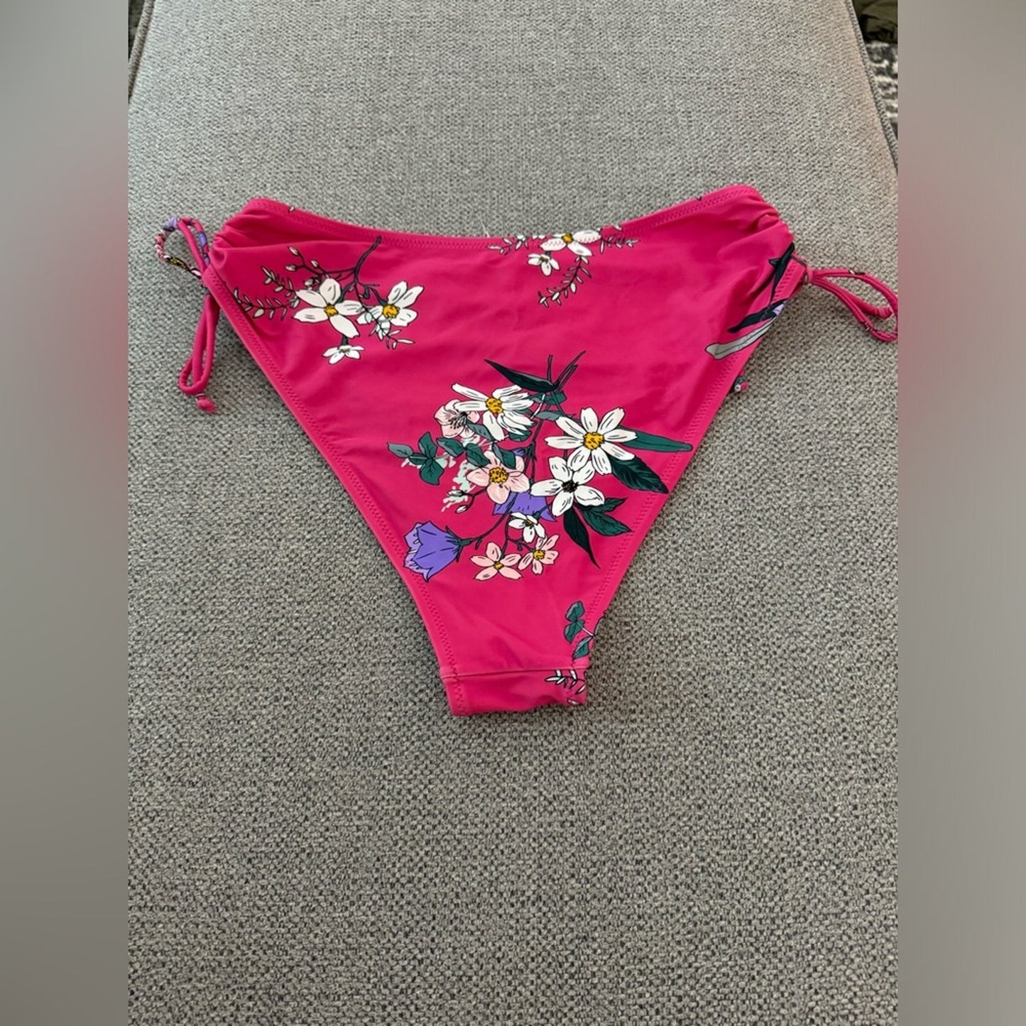 Pre-Owned MD Cupshe Hot Pink/Floral Bikini Bottom