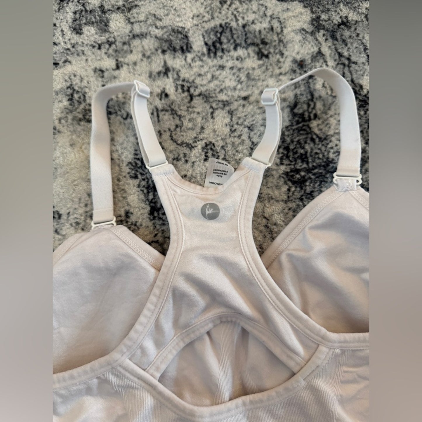 Pre-Owned LG 90 Degree White Sports Bra