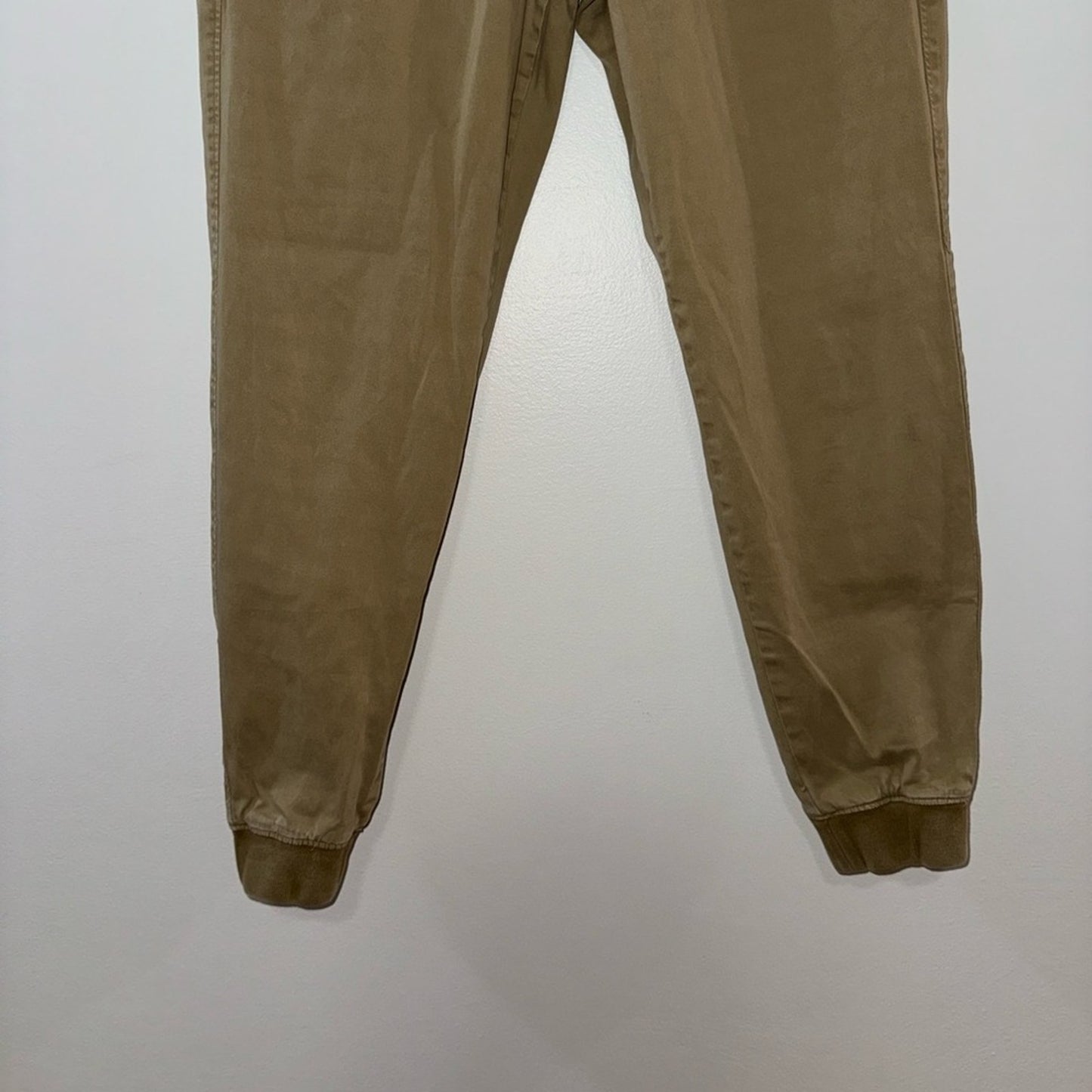 Pre-Owned XS Abercrombie and Fitch Khaki Stretch Chino Joggers