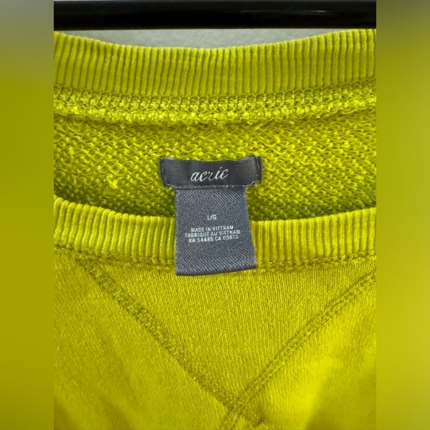 Pre-Owned LG Aerie Yellow Long Sleeve Crew Neck Shirt