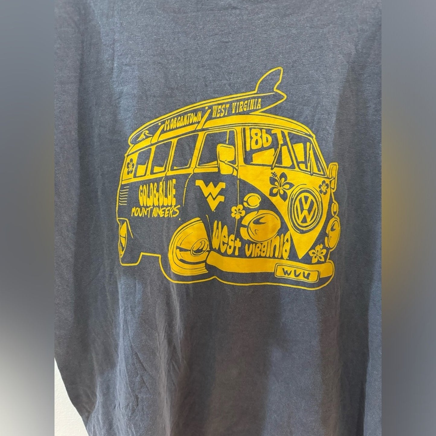 Pre-Owned MD WVU West Virginia Mountaineers Blue/Gold Retro VW Bus T-Shirt