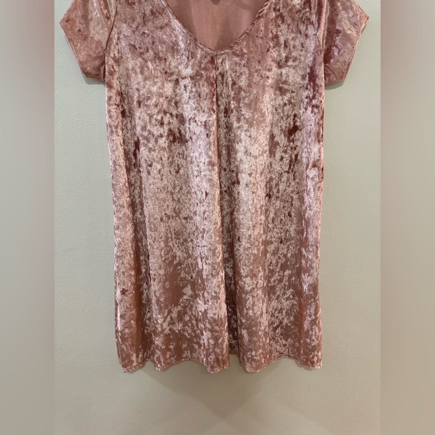 Pre-Owned XL Adara Pink Crushed Velvet Baby Doll Dress