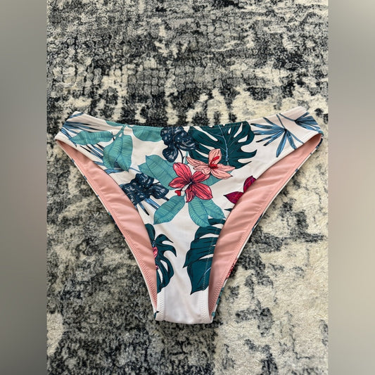 Pre-Owned LG Cupshe White, Pink and Green Bikini Top
