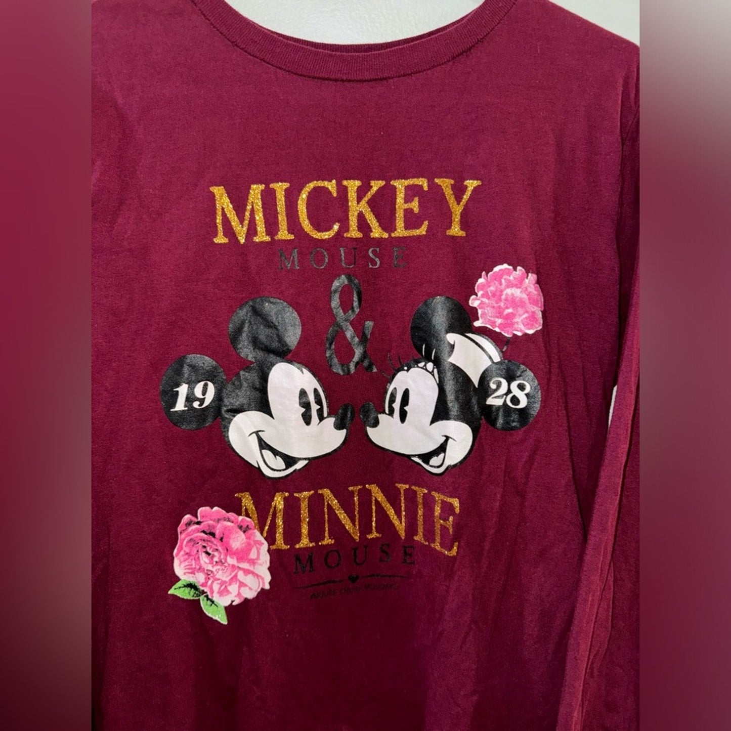 Pre-Owned LG Disney Mickey and Minnie Mouse Maroon Long Sleeve Shirt