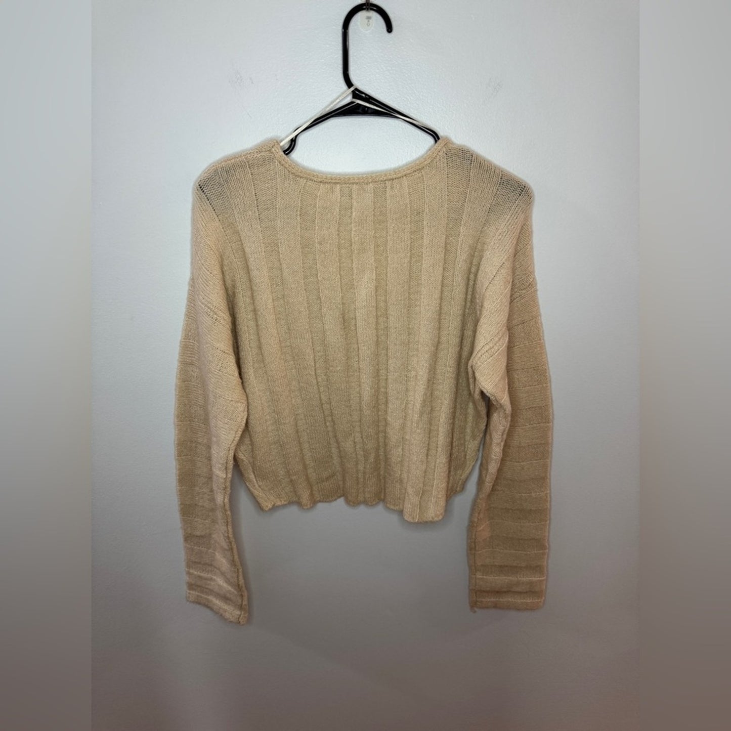 Pre-Owned MD Hyfve Knitted V-Neck Cropped Sweater