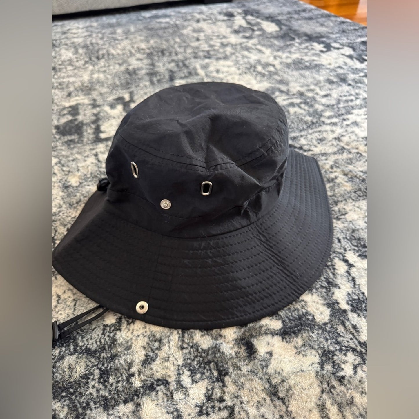 Pre-Owned Unbranded Black Bucket Hat/Sun Hat