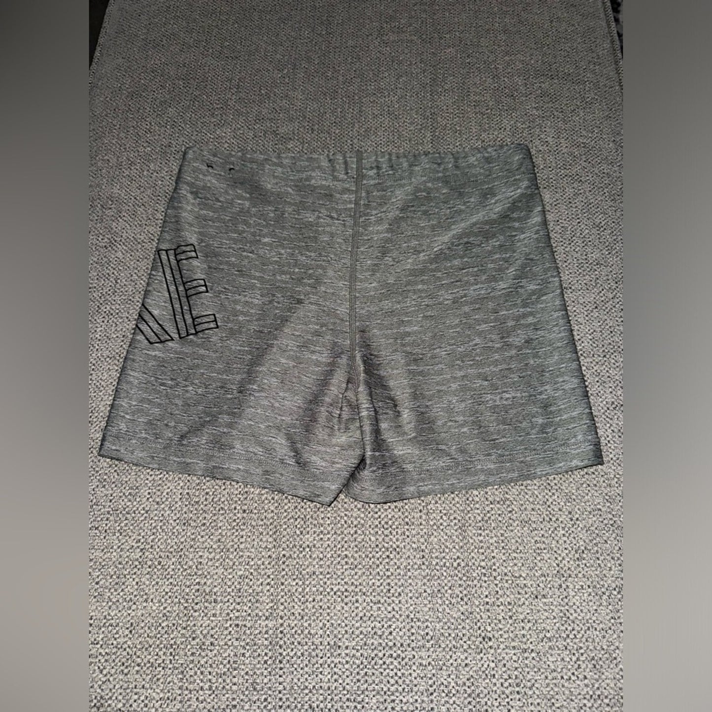 Pre-Owned MD Nike Pro Dri-Fit Heather Grey Shorts