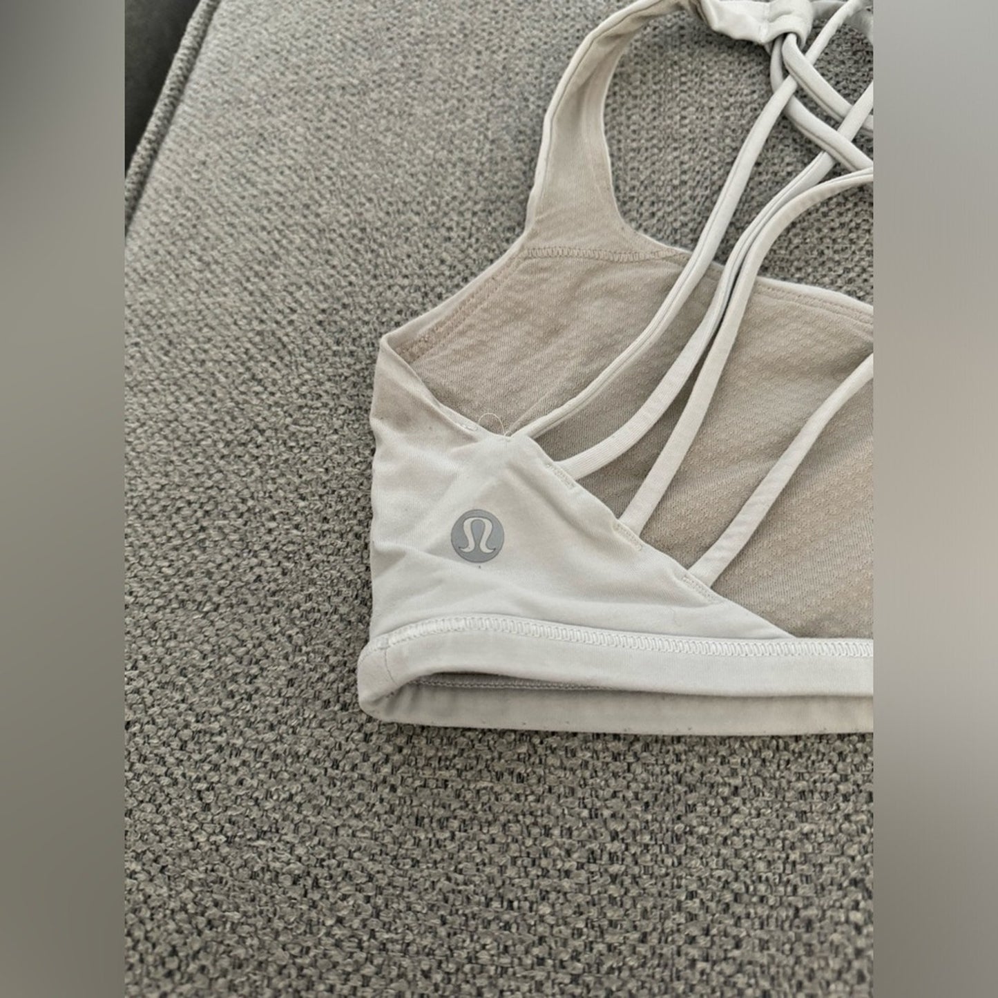 Pre-Owned Size 8 Lululemon Free to be bra white