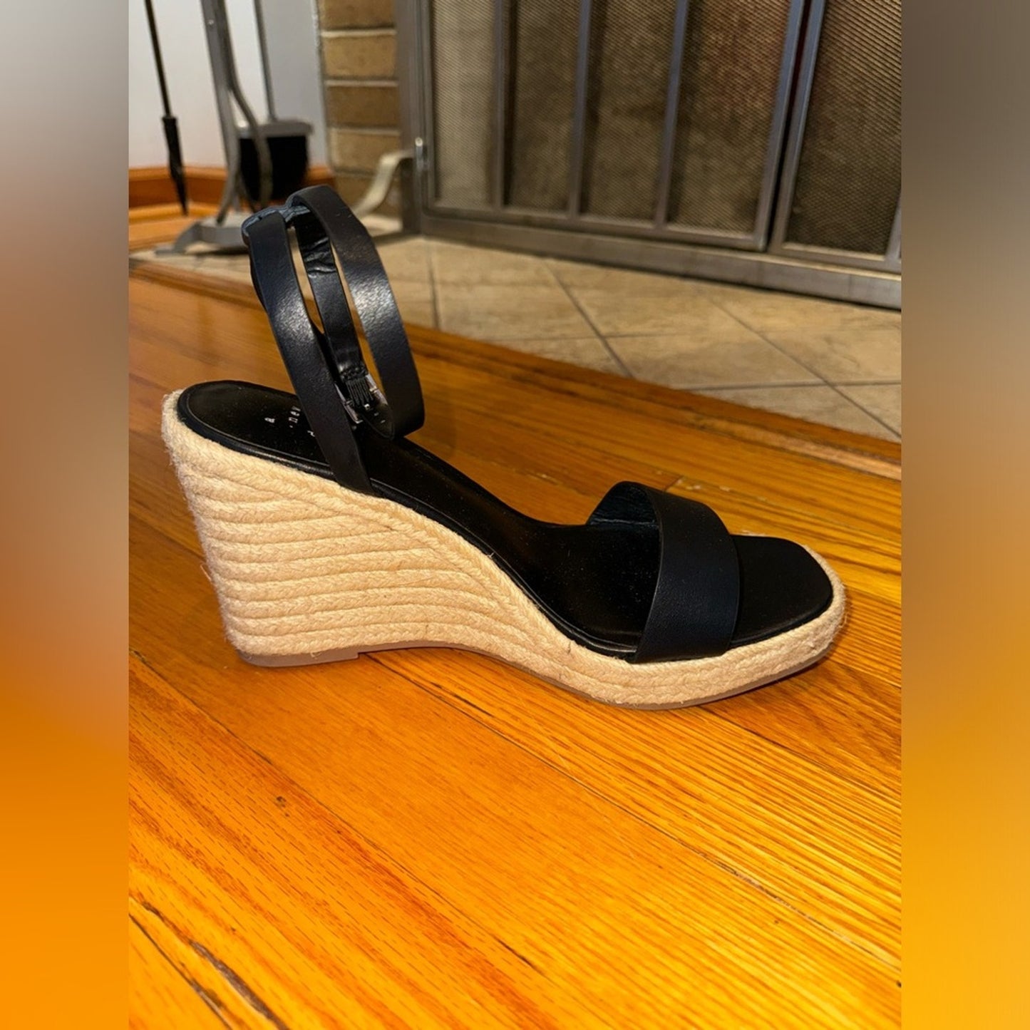 Pre-Owned Size 8.5W A New Day Black/Tan Wedges