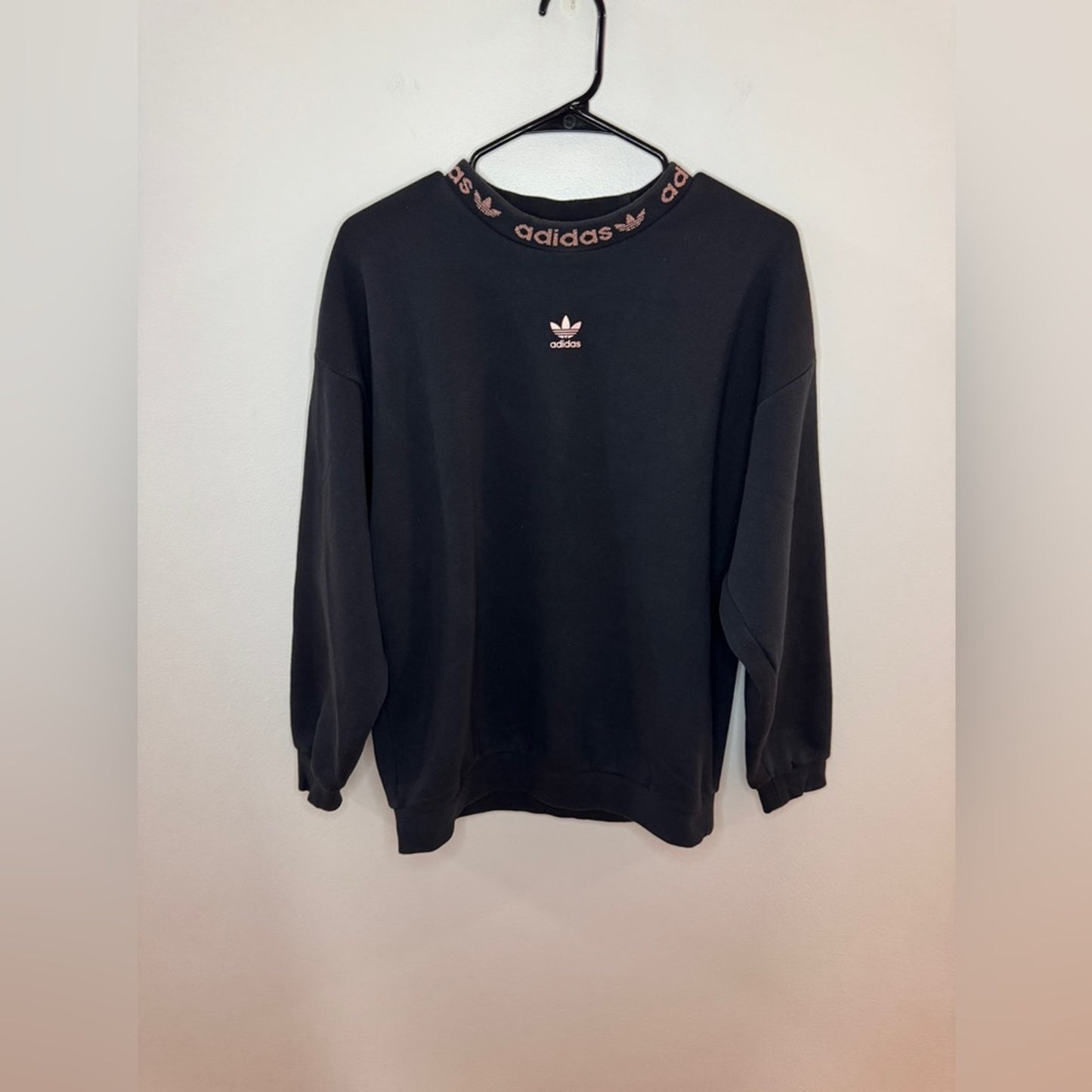 Pre-Owned SM Adidas Black and Gold Crewneck Shirt