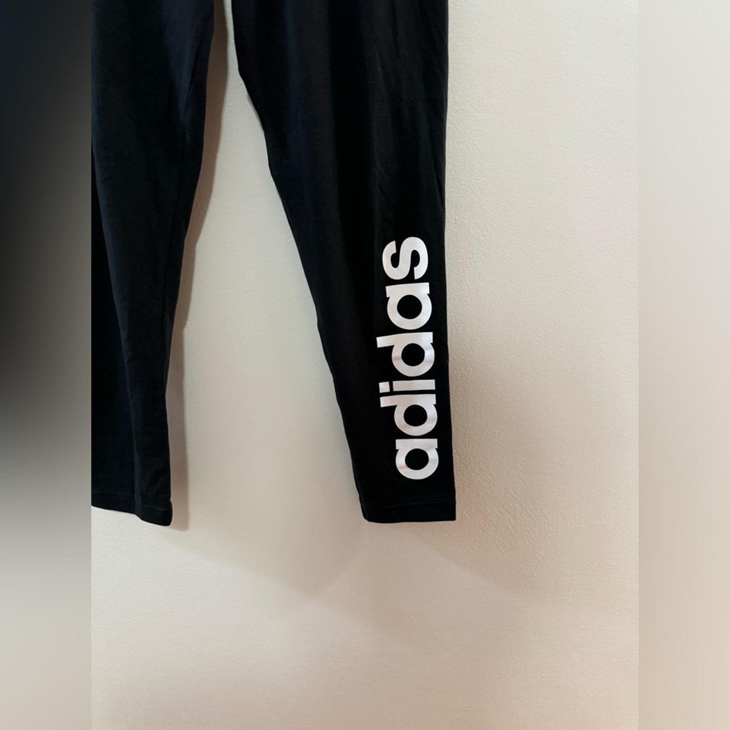 Pre-Owned MD Adidas Black Logo Leggings