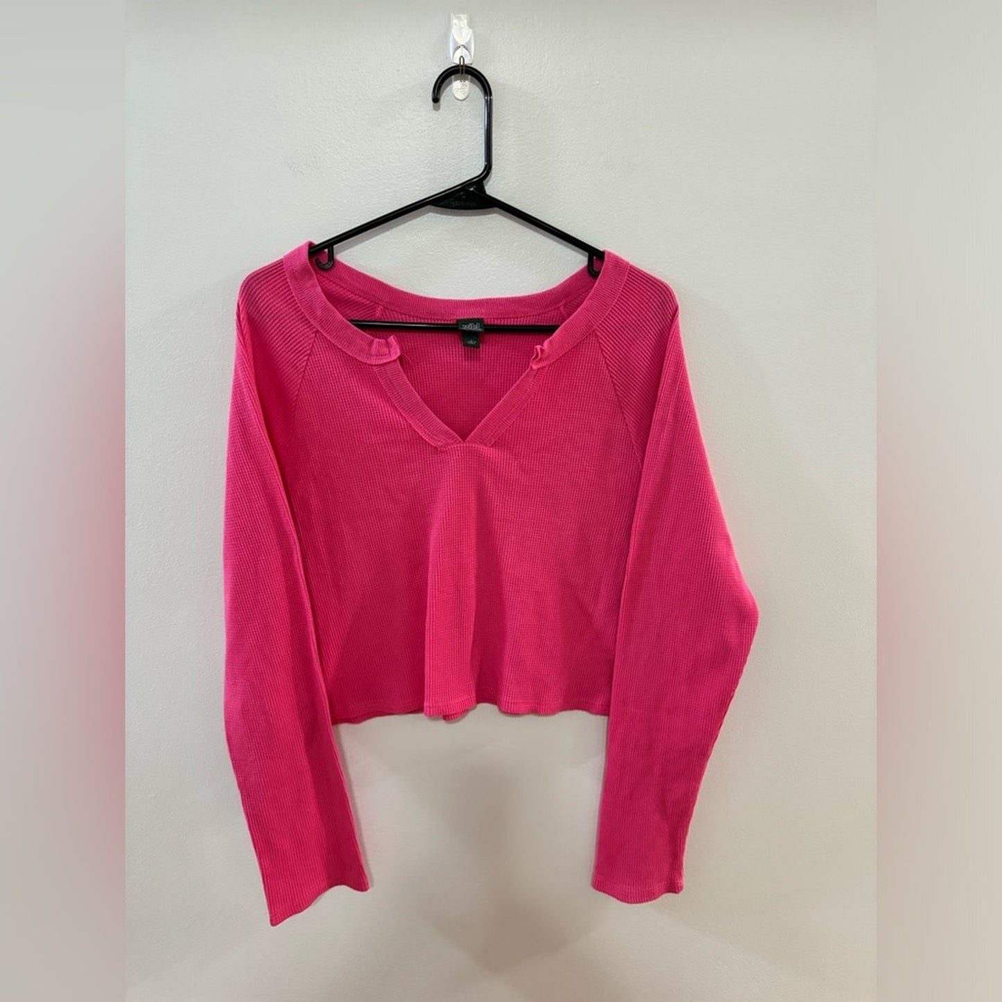 Pre-Owned LG Wild Fable Pink Waffle Knit Cropped Long Sleeve