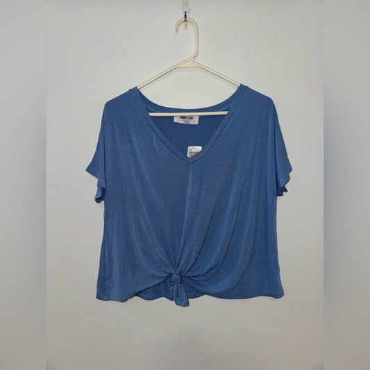 NWT MD Double Zero Blue V-Neck Front Tie Shirt