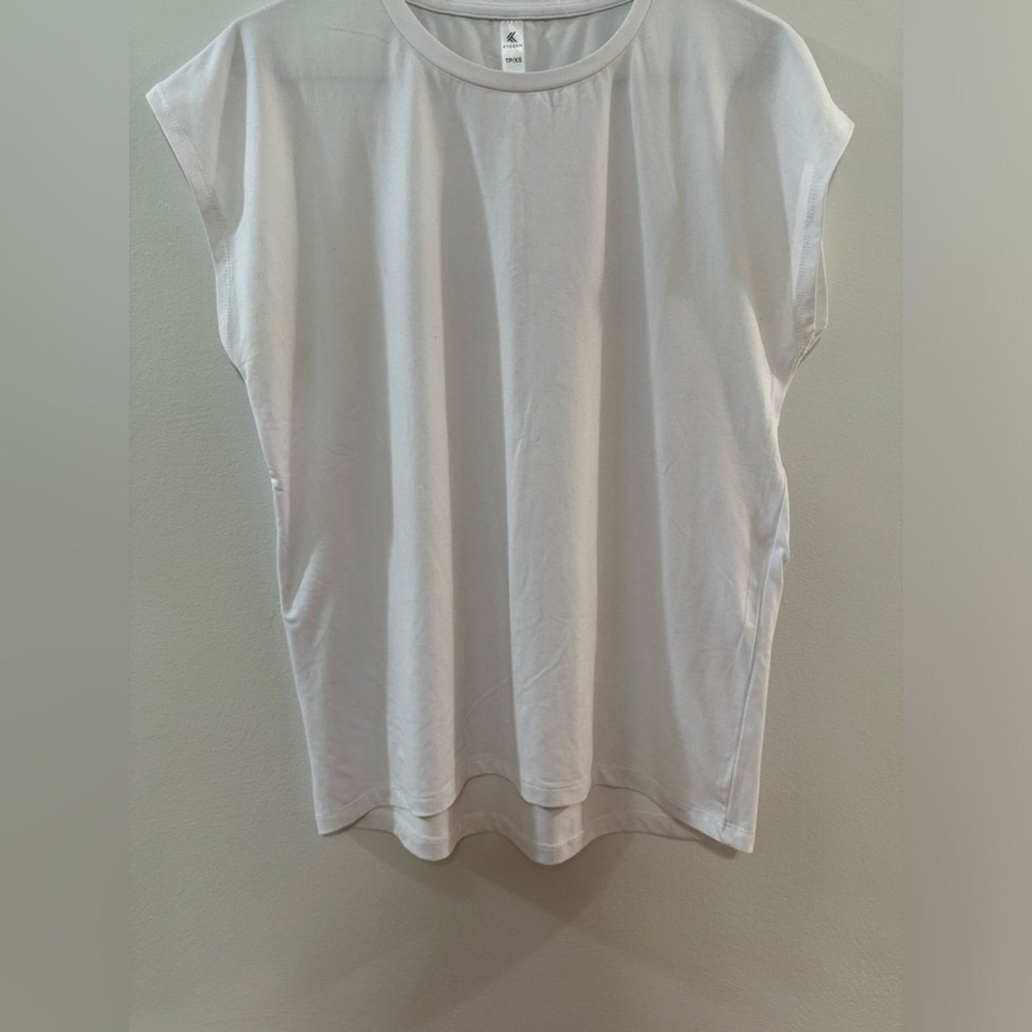 Pre-Owned XS Kyodan White Athletic Sleeveless T-Shirt