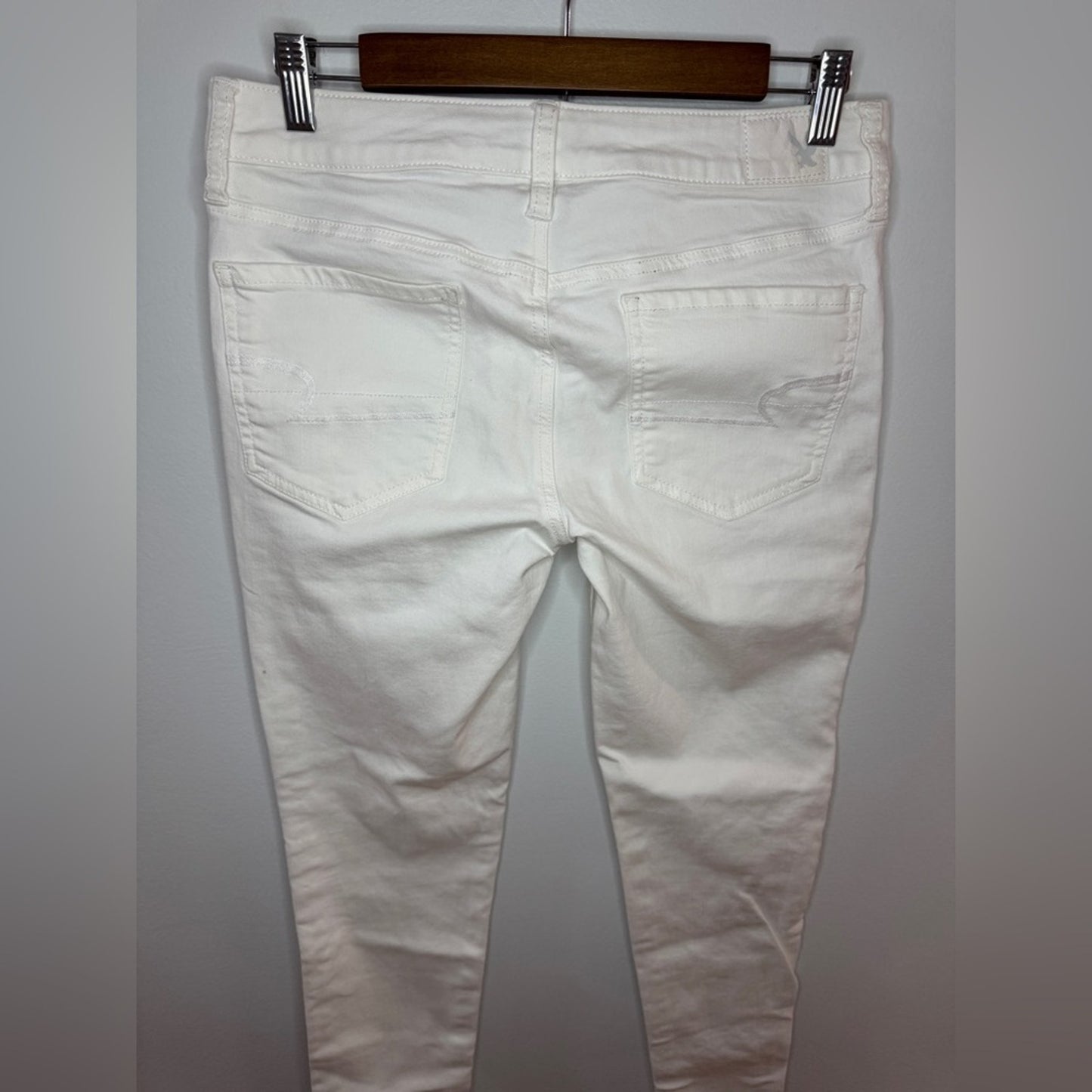 Pre-Owned Size 8 Regular American Eagle White Jegging