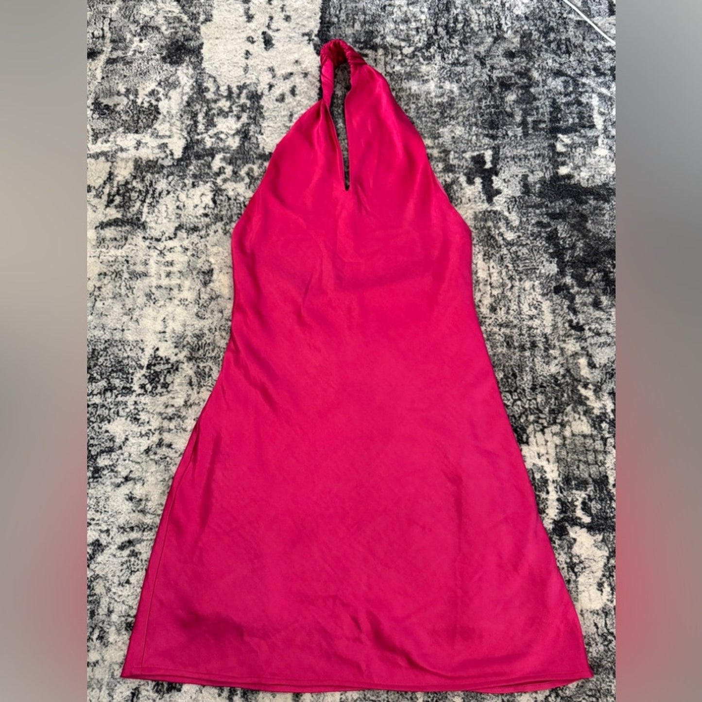 Pre-Owned Size 6 O.P.T. pink Stain Halter Dress