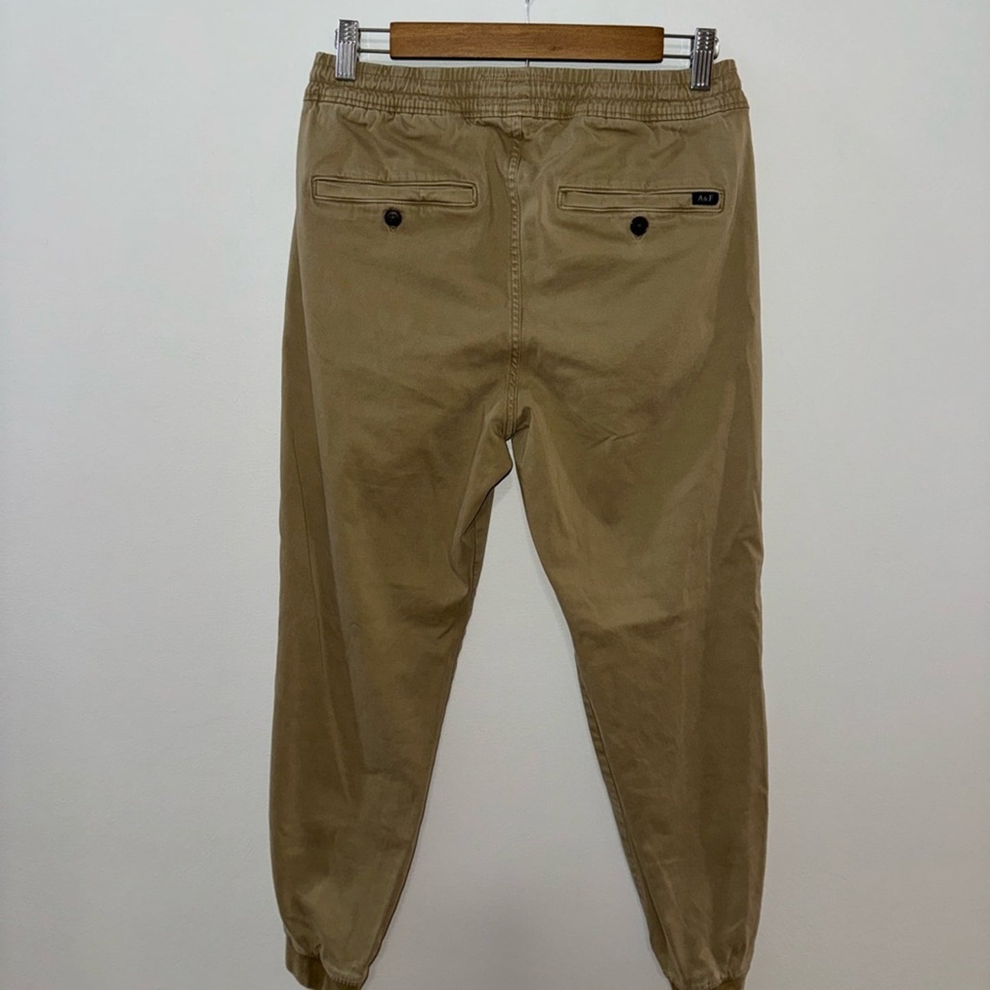 Pre-Owned XS Abercrombie and Fitch Khaki Stretch Chino Joggers