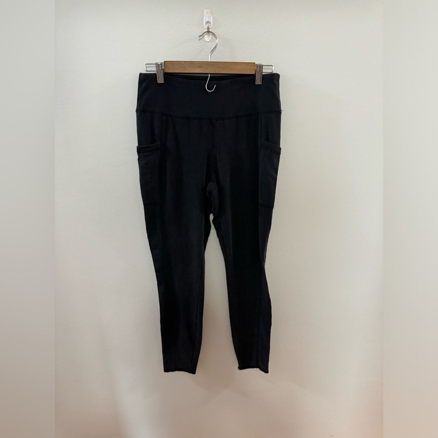 Used MD Maurice’s Black Leggings