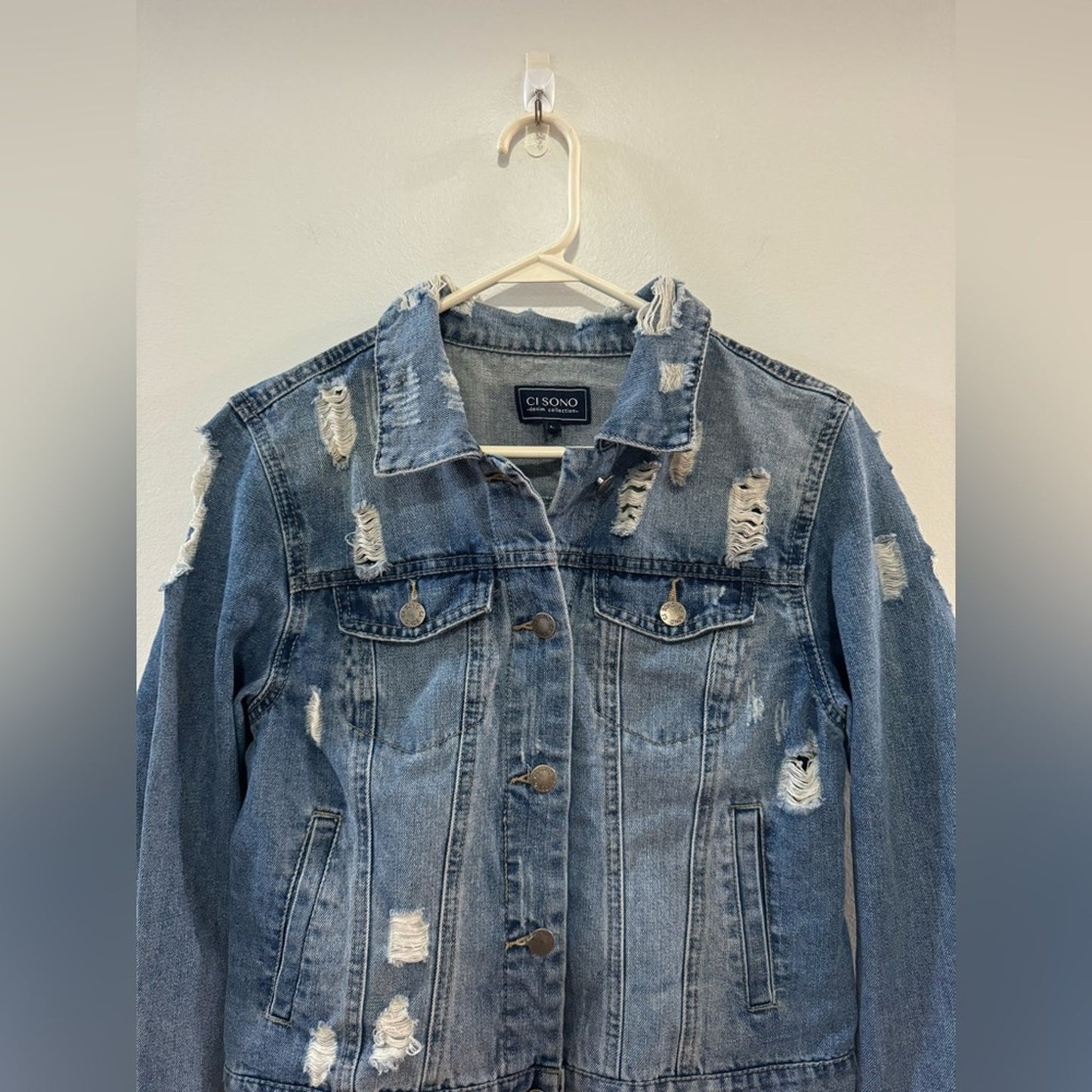 Pre-Owned LG Cisono Blue Distressed Cropped Jean Jacket