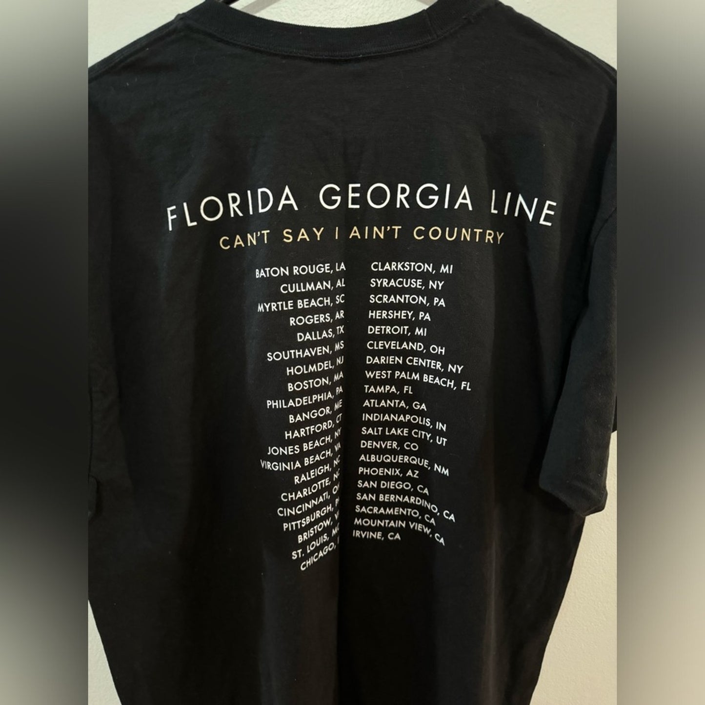 Pre-Owned LG Florida Georgia Line Can’t Say I Ain’t Country Tour T-Shirt